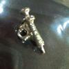 Б/у серебряный шарм Q-pot в форме шприца, примерно. 2.3cm