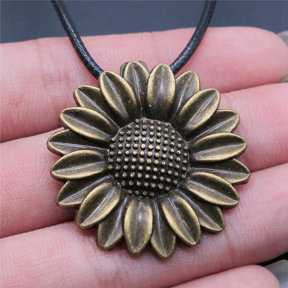 Креативное кожаное ожерелье-цепочка с металлическим кулоном в виде листа и цветка для женщин - Идеально для Дня святого Валентина