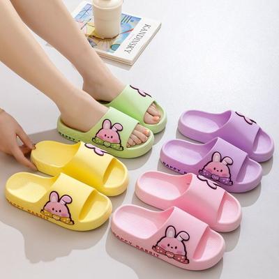 Новые летние 2025 года нескользящие без запаха мультяшные мягкие подошвы удобные домашние уличные женские тапочки на высоком каблуке