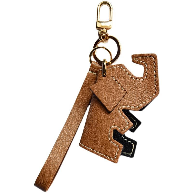 Маленький слоненок, приносящий удачу, сшитый вручную, подвеска для автомобильного ключа из натуральной кожи, креативный подарок, индивидуальный брелок для ключей для мужчин и женщин.