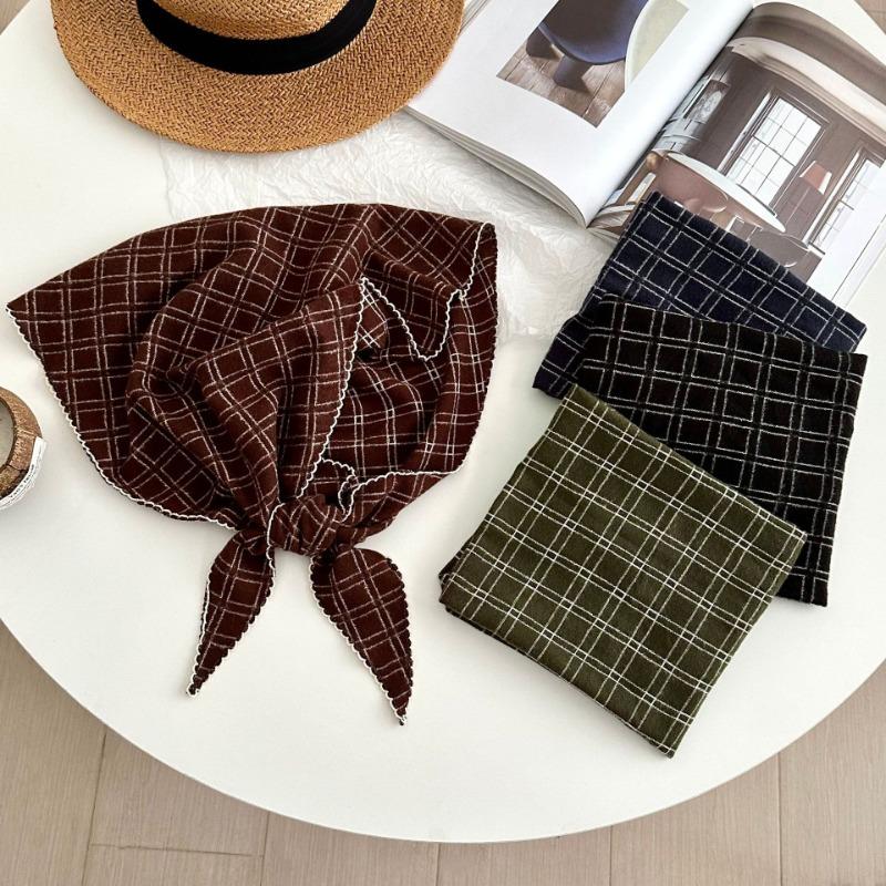 Autumn and Winter New Polished Plaid Rhombus Triangle Scarf Fashion Headscarf Scarf Temperament Silk Scarf Retro Small Scarf