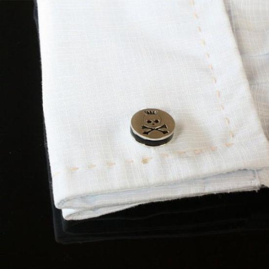 Kamakura Cufflinks Workshop Skull and Crossbone Cufflinks and Dc049 [Cufflinks Cufflinks]