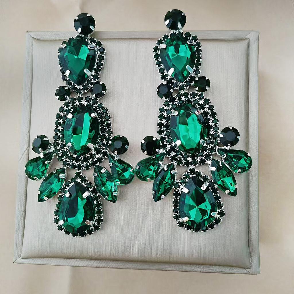 Изумрудно-белые серьги-гвоздики геометрические, подчеркивающие темперамент, с ощущением высокого стиля, легкая роскошь, универсальные для женщин, преувеличенные, в форме капли