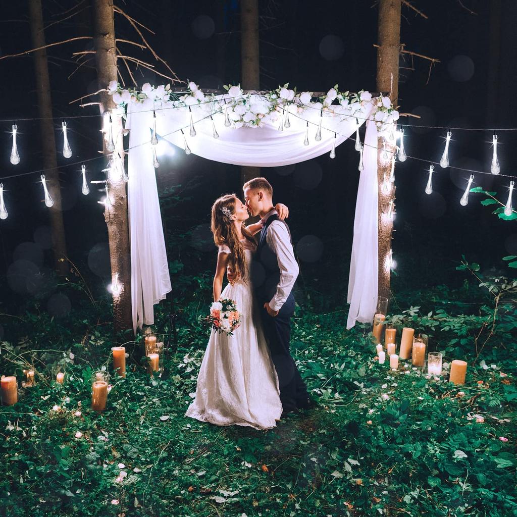 Водонепроницаемая светодиодная гирлянда в форме капли воды на солнечной энергии подходит для украшения рождественской свадьбы на открытом воздухе