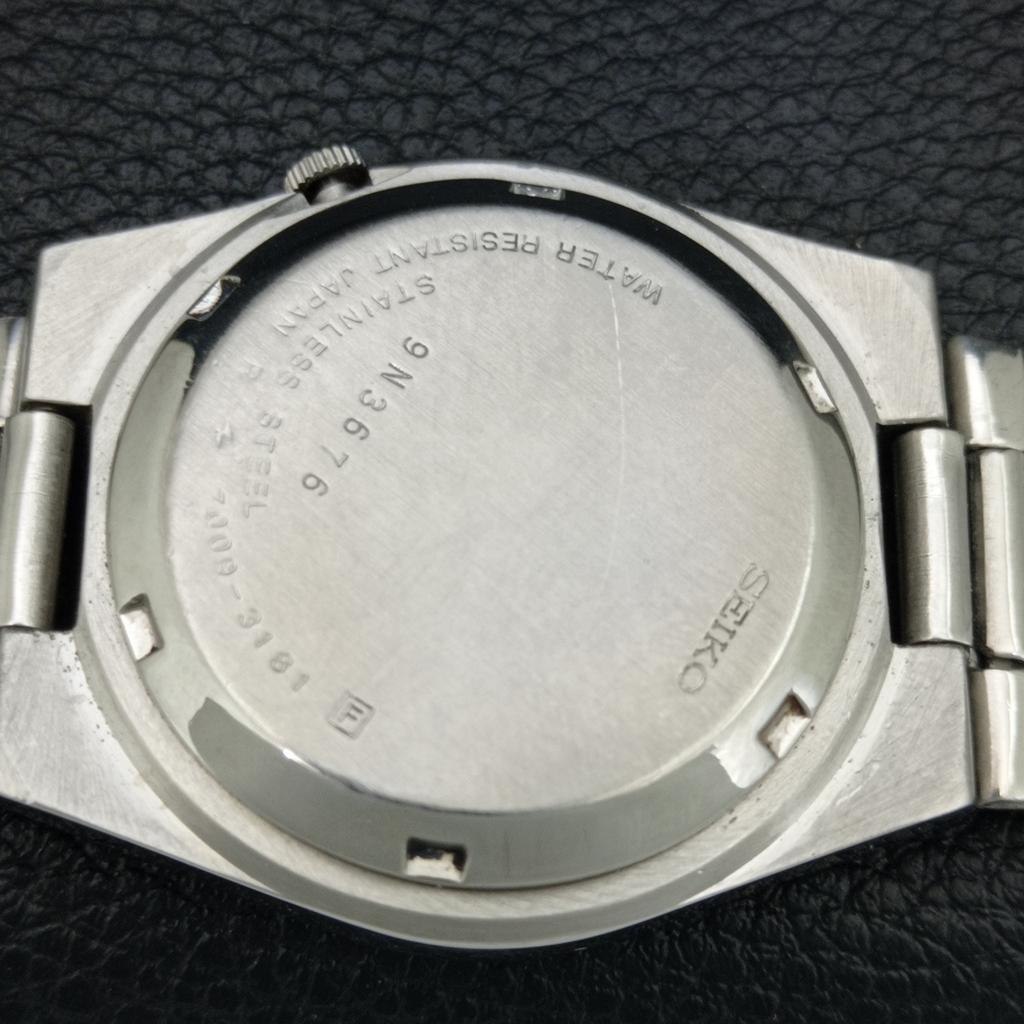 ОРИГИНАЛЬНЫЕ ВИНТАЖНЫЕ АВТОМАТИЧЕСКИЕ МУЖСКИЕ ЧАСЫ SEIKO EXPO 70 ЯПОНИЯ СЕРЕБРЯНЫЙ ЦИФЕРБЛАТ a708790-1