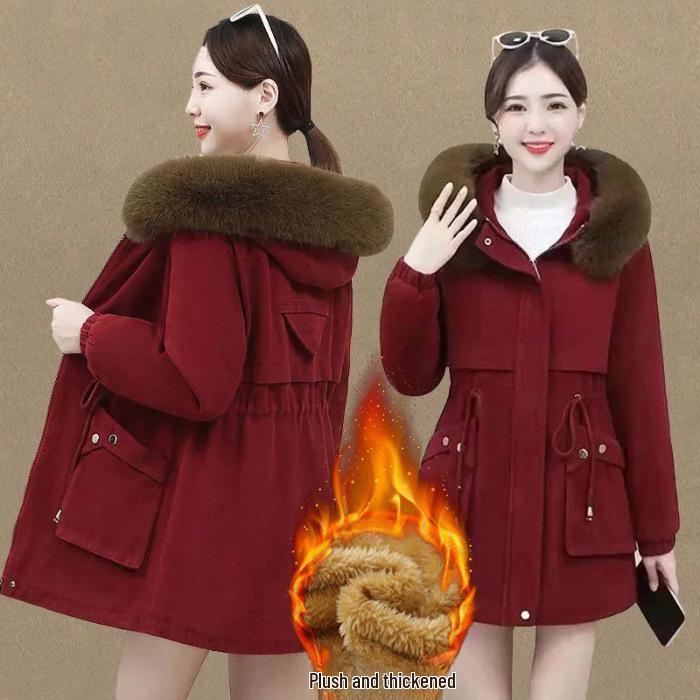 Женское зимнее бархатное пальто 2024 года: Приталенный крой, корейский стиль, меховой воротник, теплый, большой размер, средней длины.