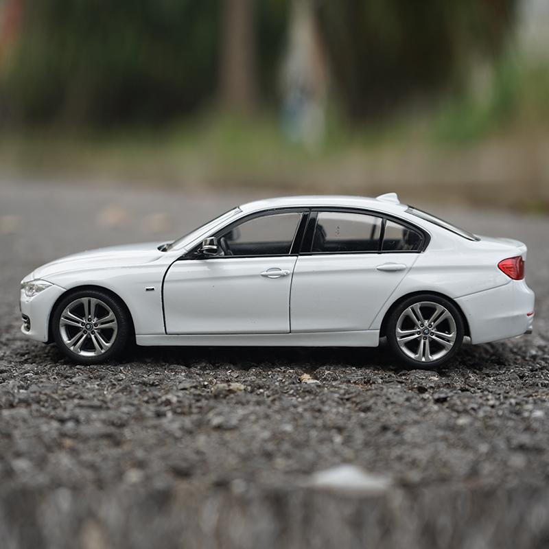 Welly 1/24 BMW 335i Сплавная Миниатюрная Модель Автомобиля Литой Металлический Масштабная Модель Автомобиля Литой Металлический Статическая Коллекция Детская Игрушечная Машина