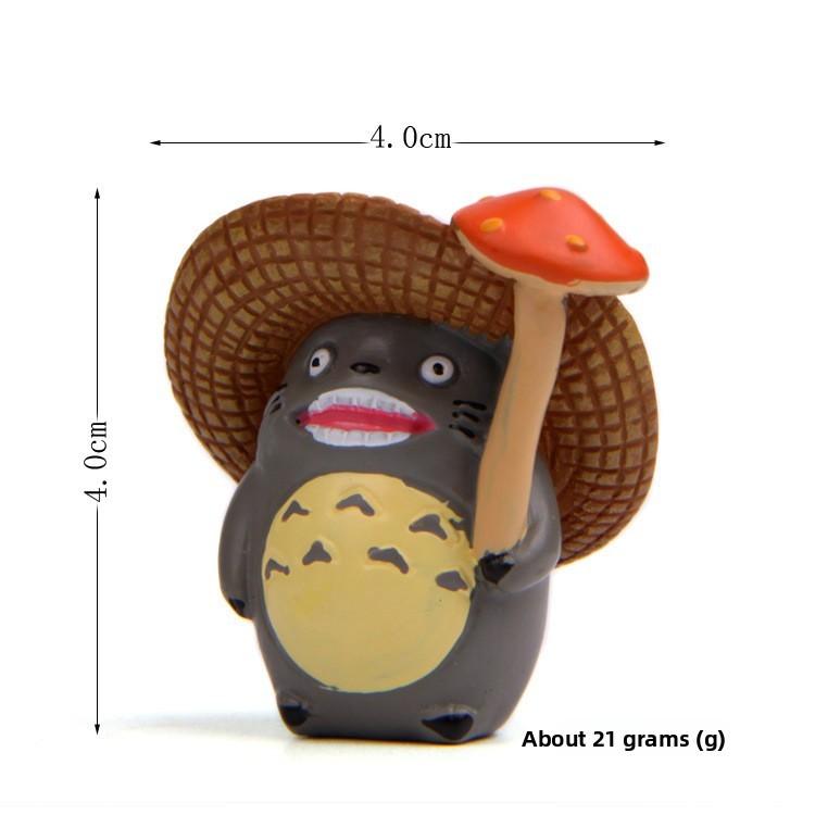 Cartoon My Neighbor Totoro Small Resin Sculpture With Straw Hat For Miniature Landscaping And Gift Use