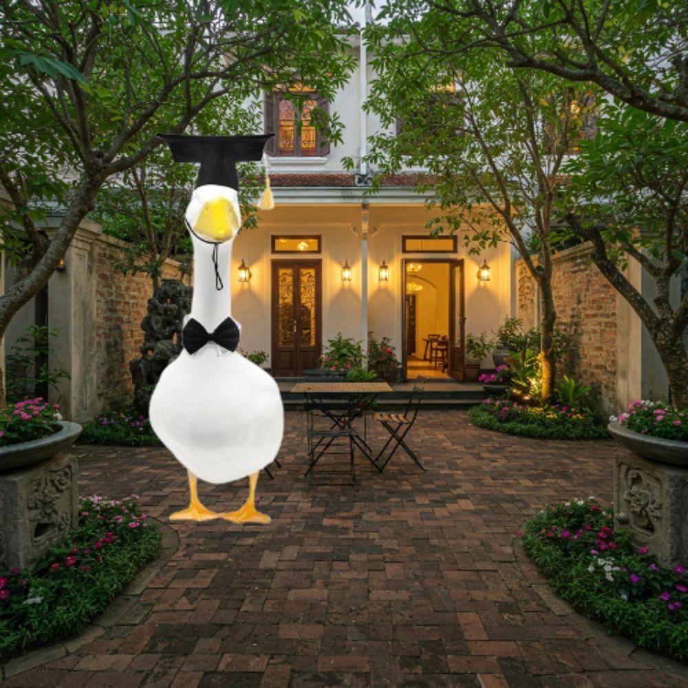 Костюм статуи гуся с кепкой и галстуком-бабочкой, милый домашний гусь, одежда для двора, украшение двора на открытом воздухе
