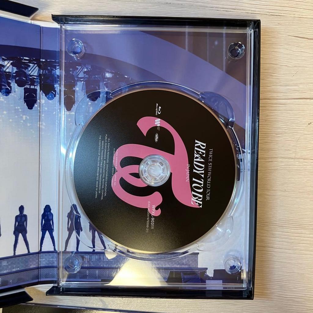 [Б/У] TWICE READY TO BE DVD 5-й МИРОВОЙ ТУР