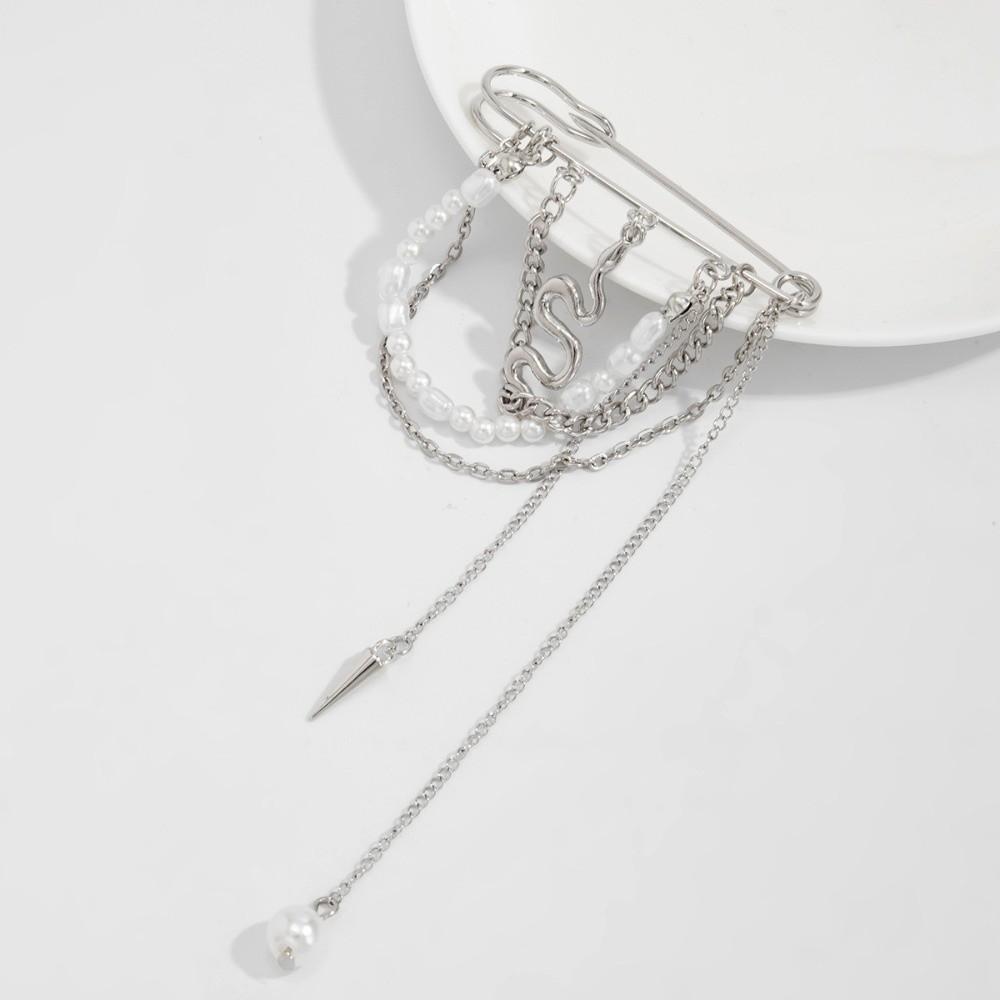 Stylish Faux Pearl Brooch Exquisite Rivet Pendant Brooch Snake Shape Pin Coat Accessories