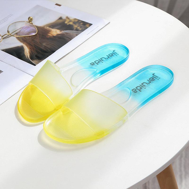 Тапочки с кристаллами для женщин, летняя мода для отдыха на открытом воздухе, известные в Интернете прозрачные сандалии на плоской подошве, повседневные пляжные модные, нескользящие