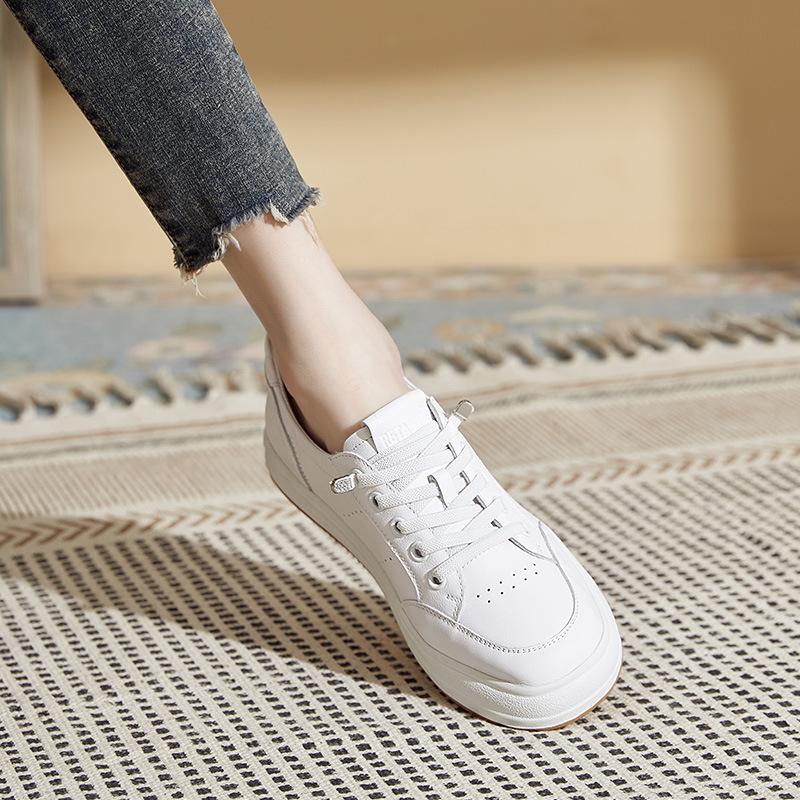 Маленькие белые туфли из натуральной кожи с первым слоем, женские универсальные весенне-осенние новые повседневные туфли на плоской подошве, утягивающие кроссовки