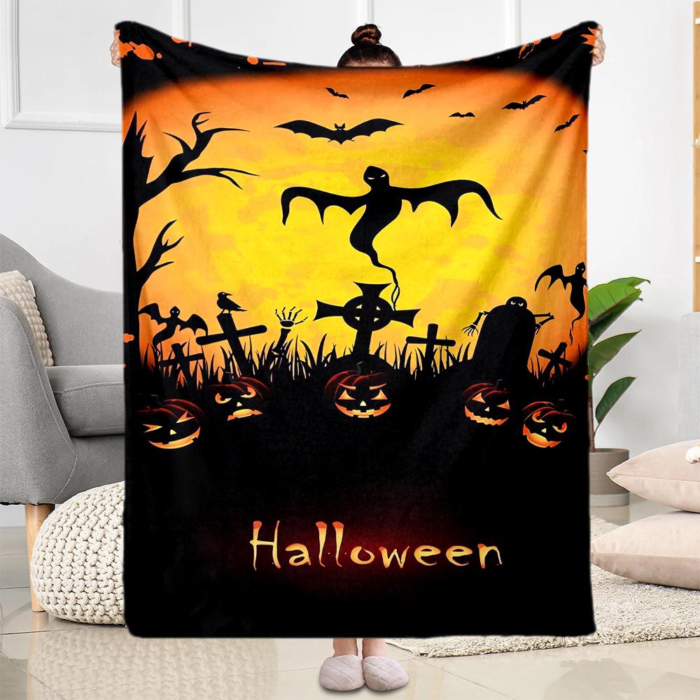 Halloween 45 Blanket Soft & Cozy Suitable for Bed Picnics Bedding for All Seasons Modern Style Ideal Gift for Friends Family Couples Picnic