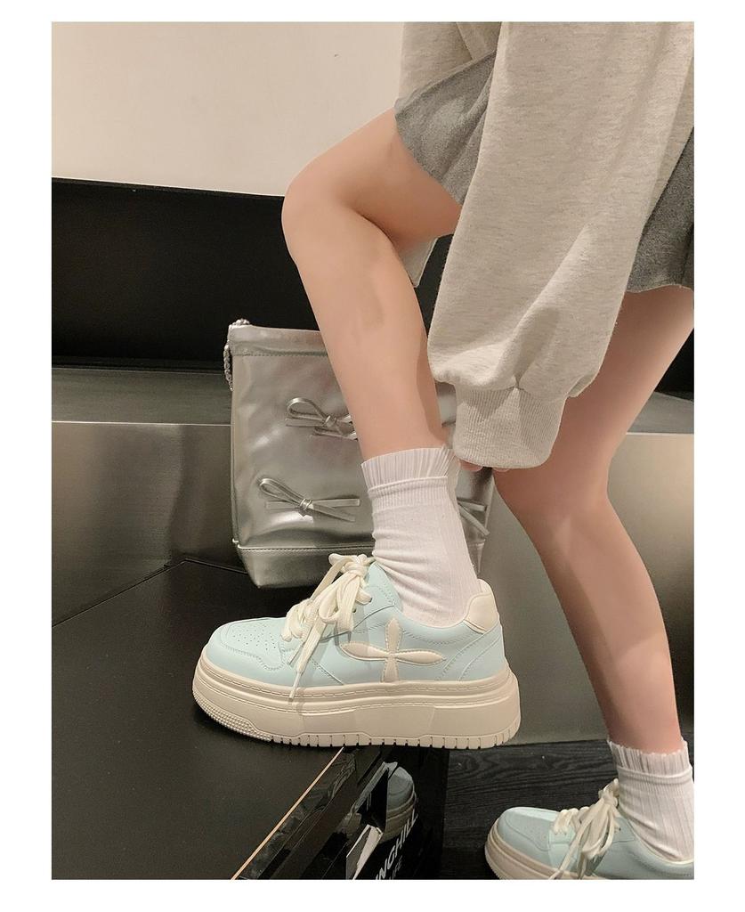 Fashion Vulcanized shoes for women in spring 2024, new thick soled height increasing round toe sports and leisure versatile white shoes