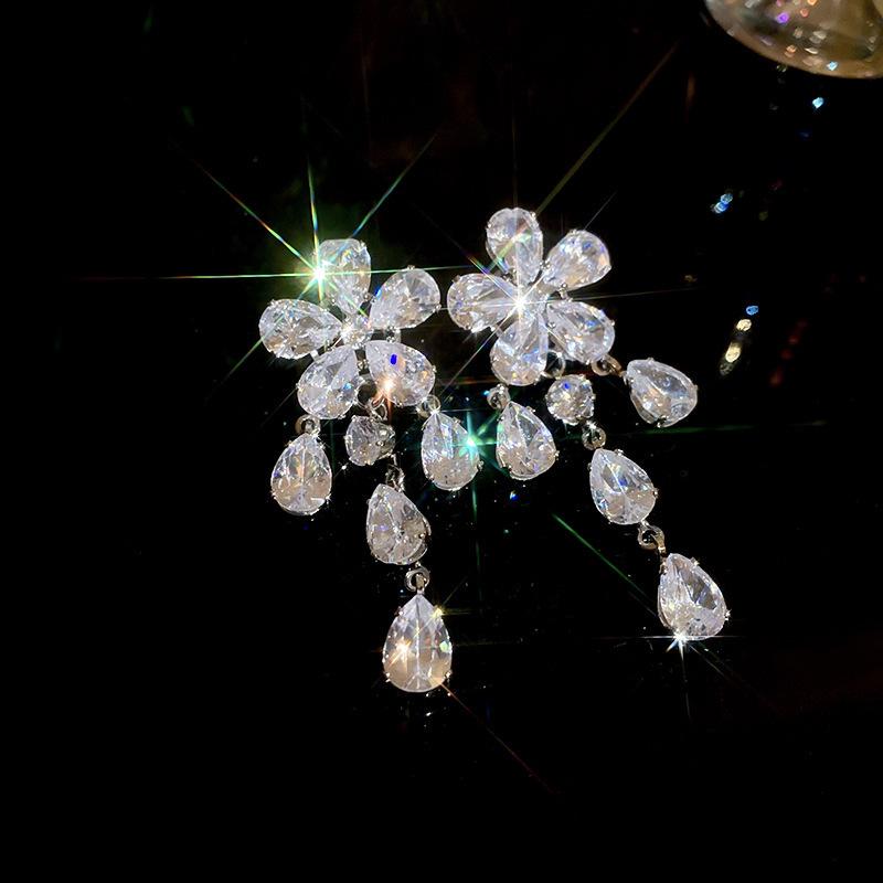 Роскошный комплект из европейских и американских бриллиантовых подвесок и серег - элегантные универсальные ювелирные изделия