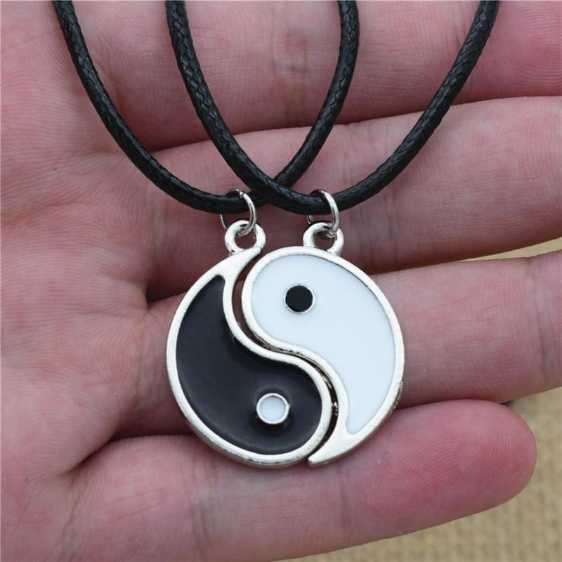 Vintage Yin Yang Couple Necklaces - Matching Interlocking Pendant for Daily Wear, Perfect Gift for Couples & Best Friends