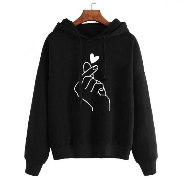 A Loose and Casual Printed Heart-shaped Hooded and Fleece Sweatshirt for Women