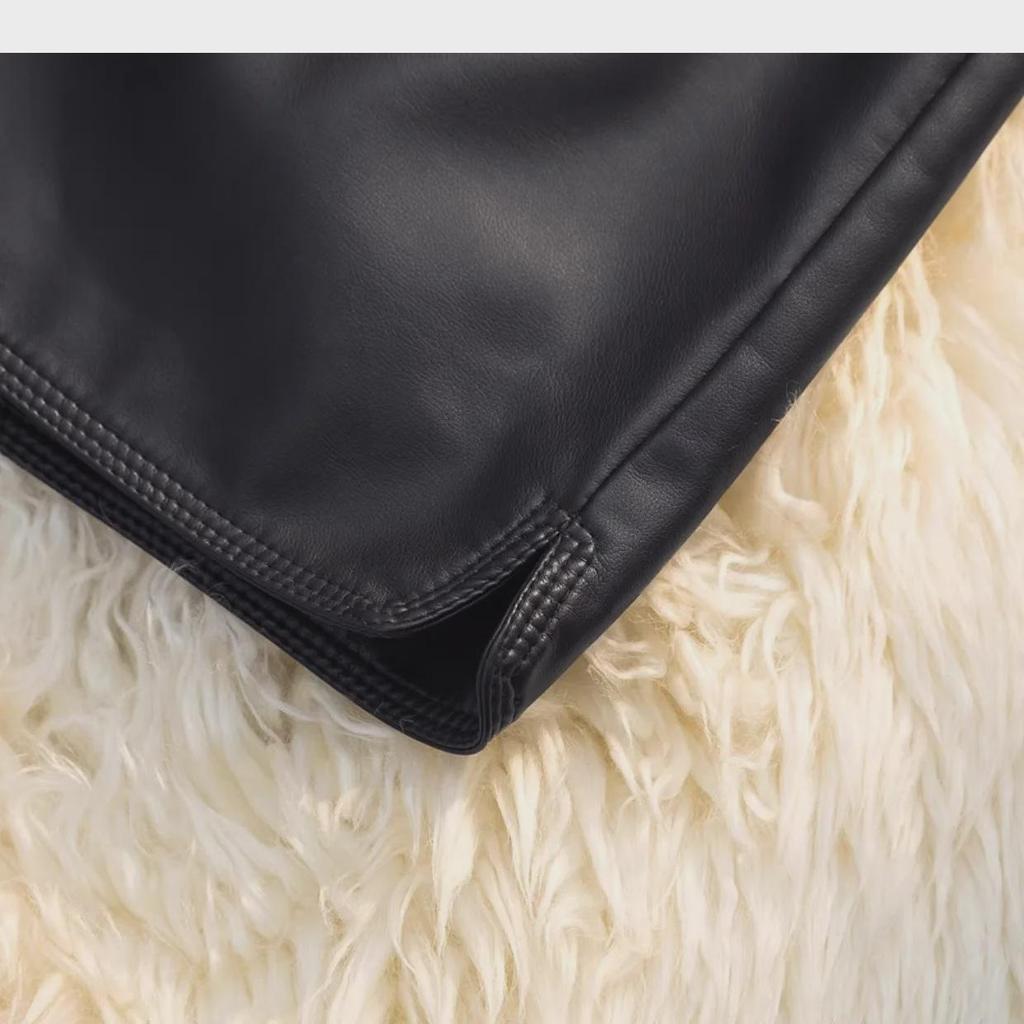 Женские шорты А-силуэта из искусственной кожи с высокой талией на осень/зиму 2023 года — облегающие, модные широкие брюки-ботфорты