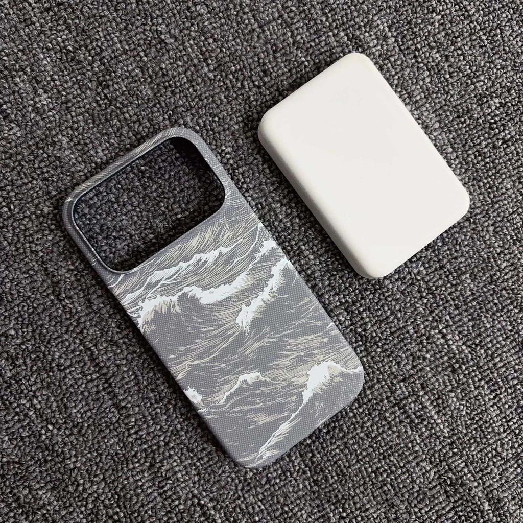 Магнитный ультратонкий ПК-кейс из углеродного волокна для iPhone 17 Pro Max - Дизайн с полуоберткой, деколь