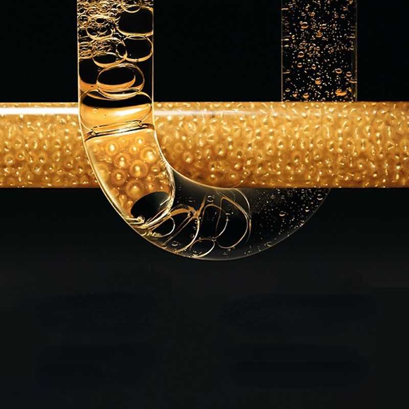 Golden Luxury Moisturizing Gift Box Moisturizing and Reducing Fine Lines and Fine Pores Skin Care Set