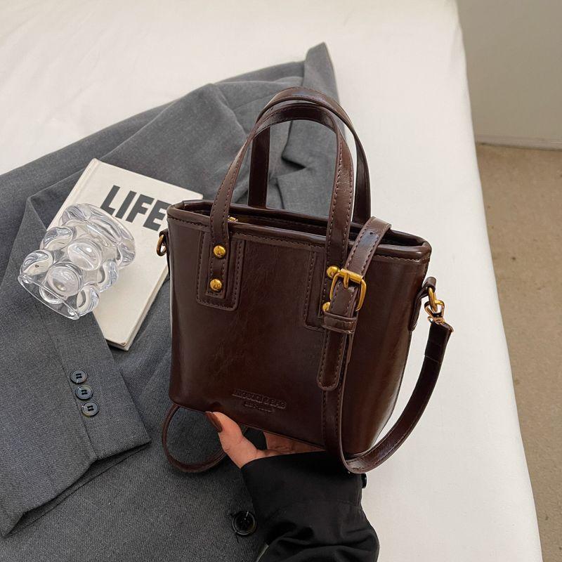 Высококлассная маленькая сумка женская 2025 новая осенне-зимняя универсальная сумка через плечо модная супергорячая портативная сумка-ведро