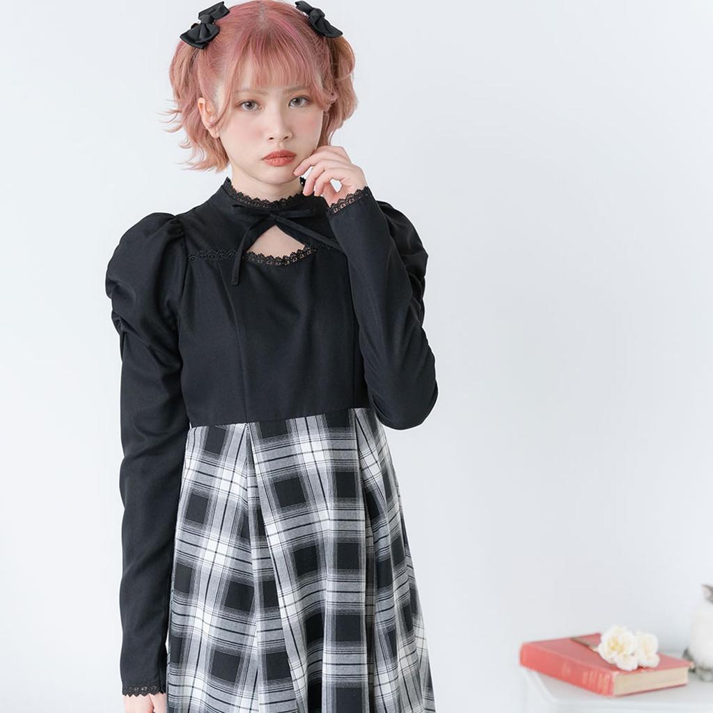 Yume Tembo Women's Open-Décolleté Classical Dress (534029) In Check and Black