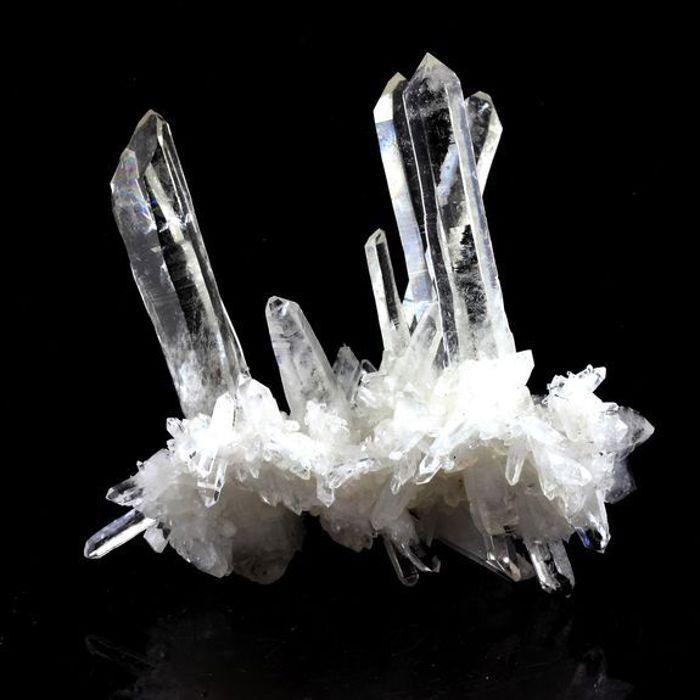 Pierres et Minéraux. Quartz biterminé. 95.78 ct. La Gardette Mine, Bourg d'Oisans, Isère, France.