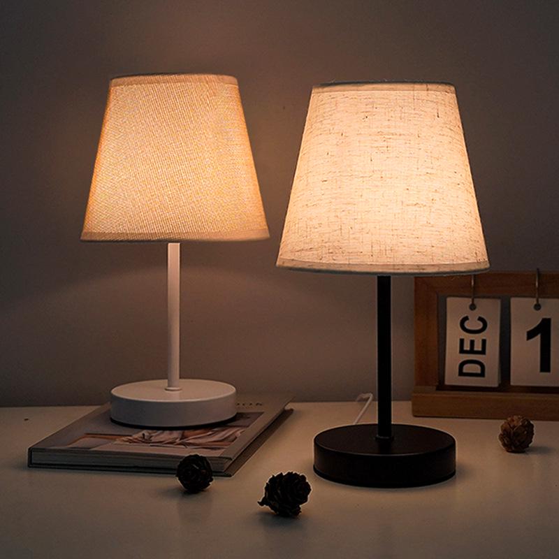 Solid Wood USB Table Lamp: LED Night Light for Bedroom, Study, Dorm - Creative Atmosphere Décor