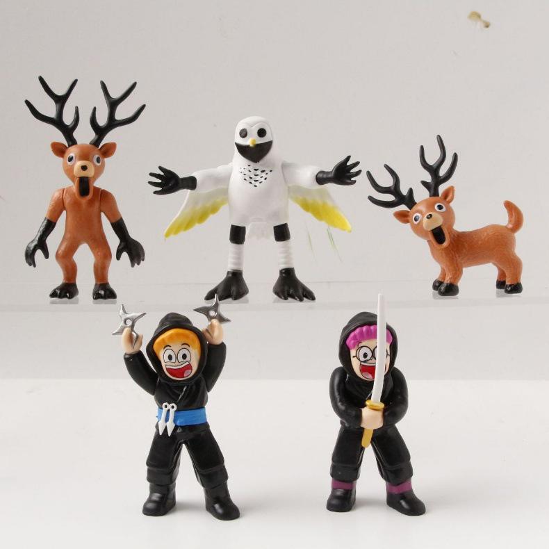 99 ночей в лесу: Игрушка-кукла Roblox 'Олень'