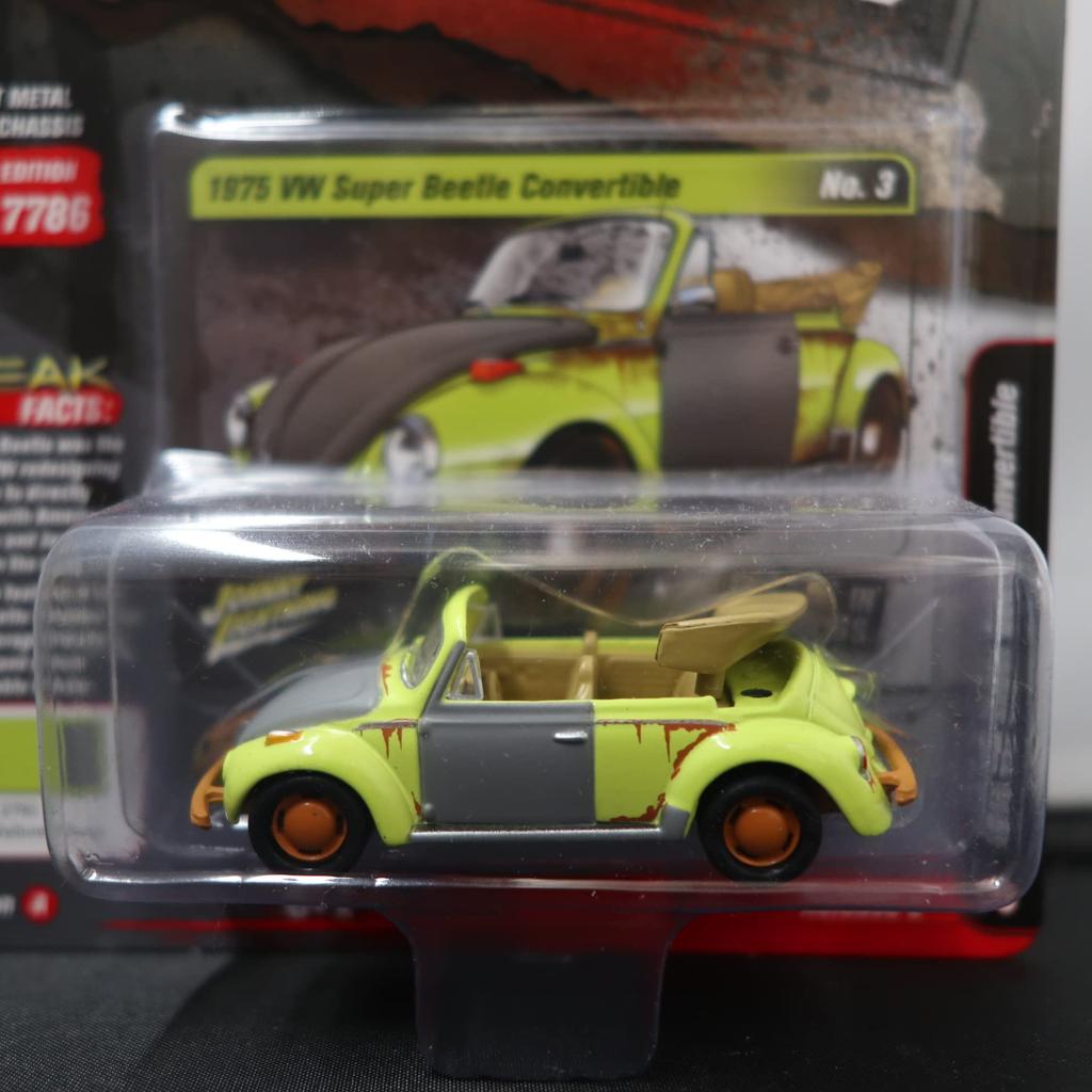 JOHNNY LIGHTNING Johnny Lightning Scale Street FREAKS 1975 VW Super Beetle Convertible JLSP145A 1/64 (Yellow)