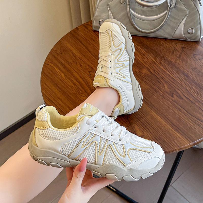 Сетчатые дышащие кроссовки на толстой подошве, женские, 2025 осень, новые, из искусственной кожи, в сочетании цветов, маленькие спортивные и повседневные туфли