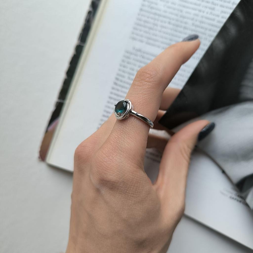 Silver Ring with London Blue Topaz 1.091ct, Cubic Zirconias, Item Weight 3.05 Gr (2178026)