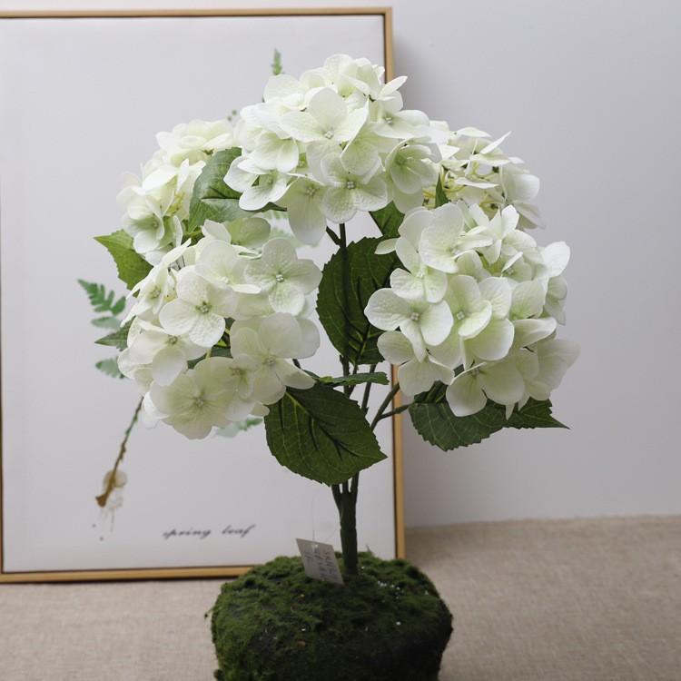 Simulation of Japanese hydrangea indoor flower arrangement wedding photography decoration props