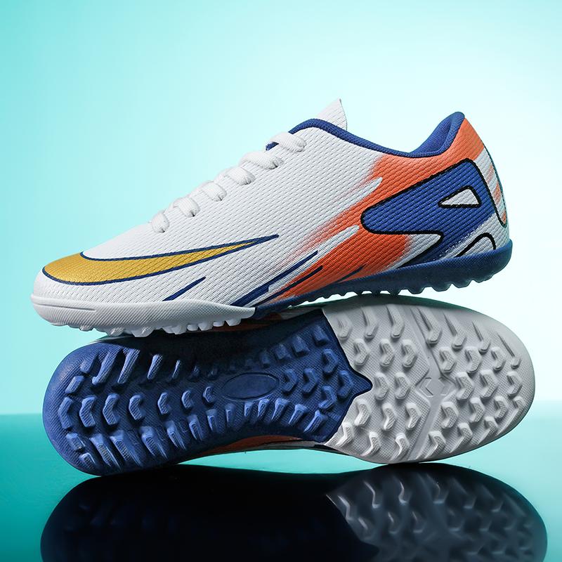 Новые мужские футбольные бутсы Мягкие тренировочные Профессиональные футбольные бутсы Унисекс Ультралегкие Дышащие Спортивные Шипы для травы Матчевые Кроссовки