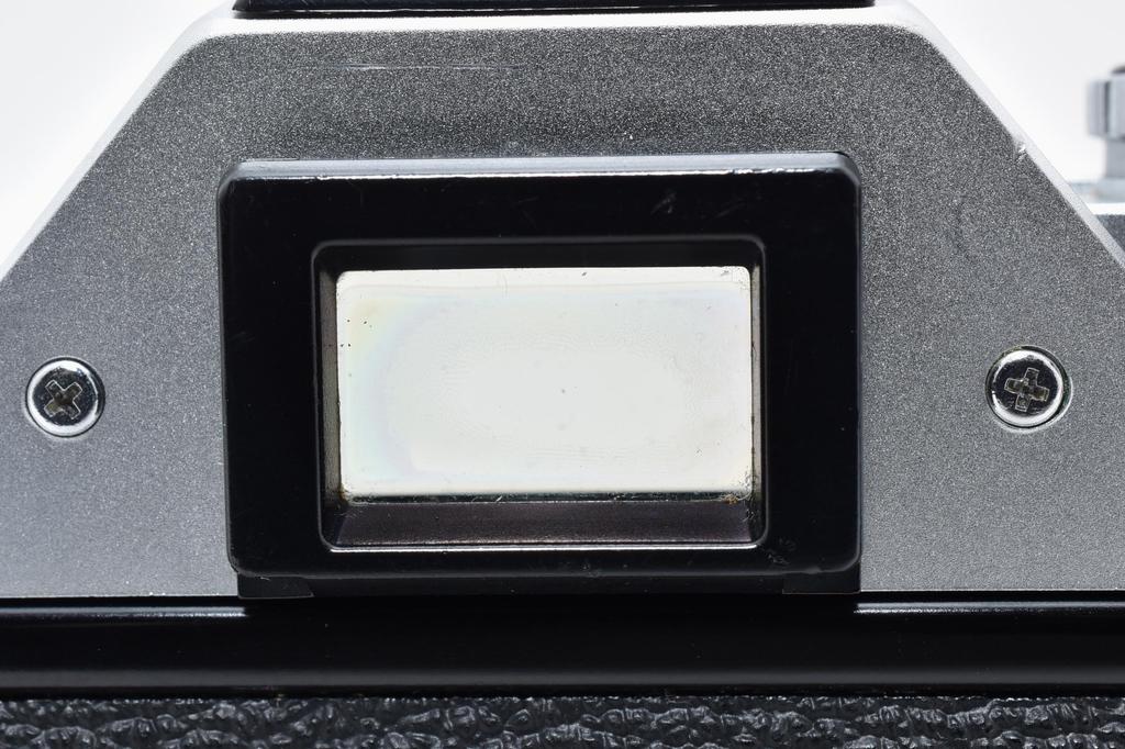 [Б/У] Пленочная зеркальная камера Canon AV-1 Серебристая с. Зум 35-70мм f/3.5-4.5, Почти как новый, Из ЯПОНИИ