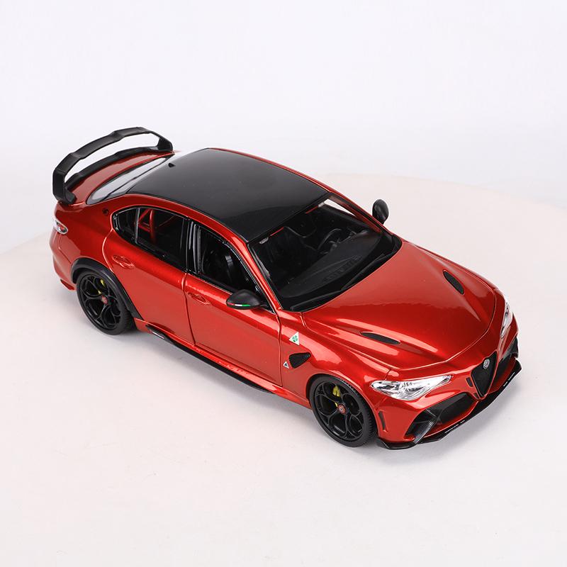 QGDM1 Burago 1:18 Alfa Romeo Giulia GTAm Открываются все двери Модель автомобиля из сплава