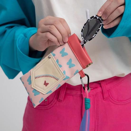 Magnetic Glasses Bag with Lanyard Cute Glasses Pouch Squeeze Top Sunglass Pouch Portable Eyeglass Case