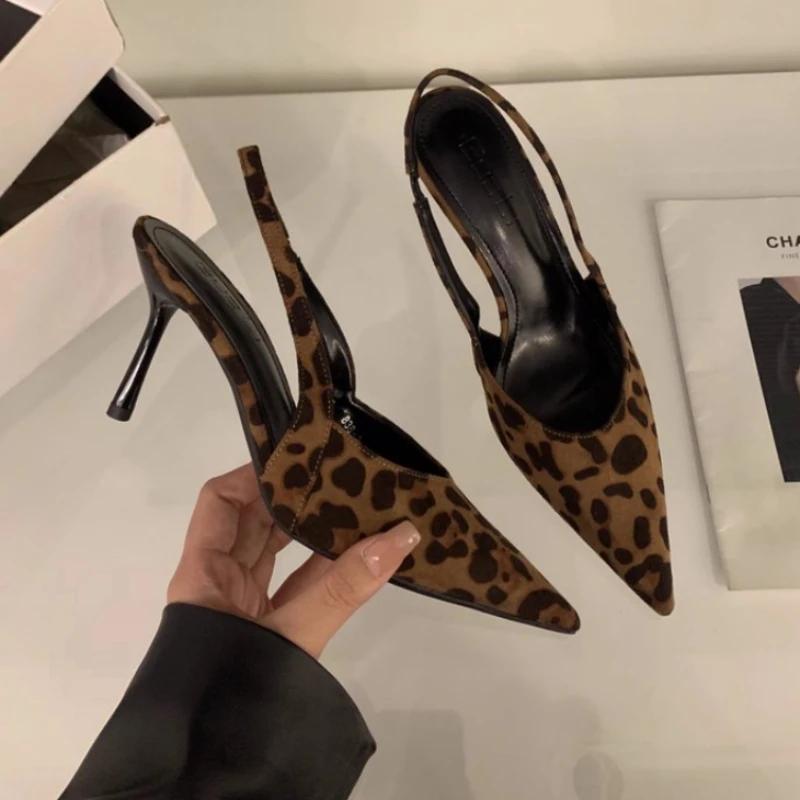 Туфли женские Новые Туфли большого размера Осенние туфли с леопардовым принтом Острый носок Неглубокие шпильки Тонкие каблуки De Mujer
