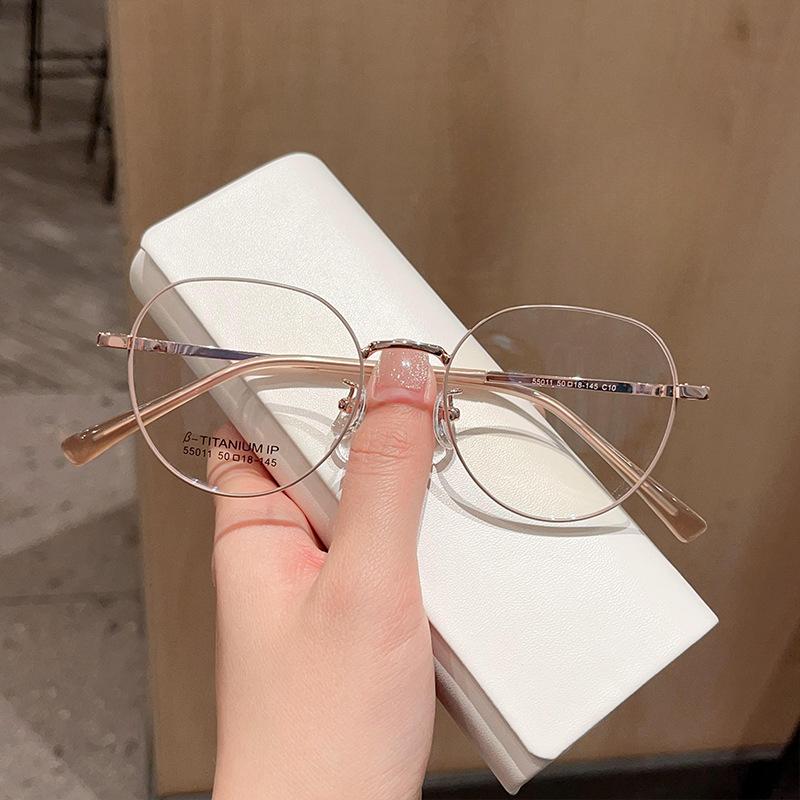 Модная ретро-полигональная маленькая металлическая оправа для очков может быть оснащена оправой для очков для близорукости.