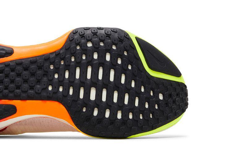 Nike ZoomX Invincible Run 3 Ярко-малиновый