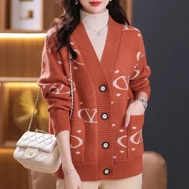 Women's Knitted Cardigan Sweater Autumn and Winter Thickened Plus Size Knitted Cardigan Loose Letter Print Knitted Jacket Outwear