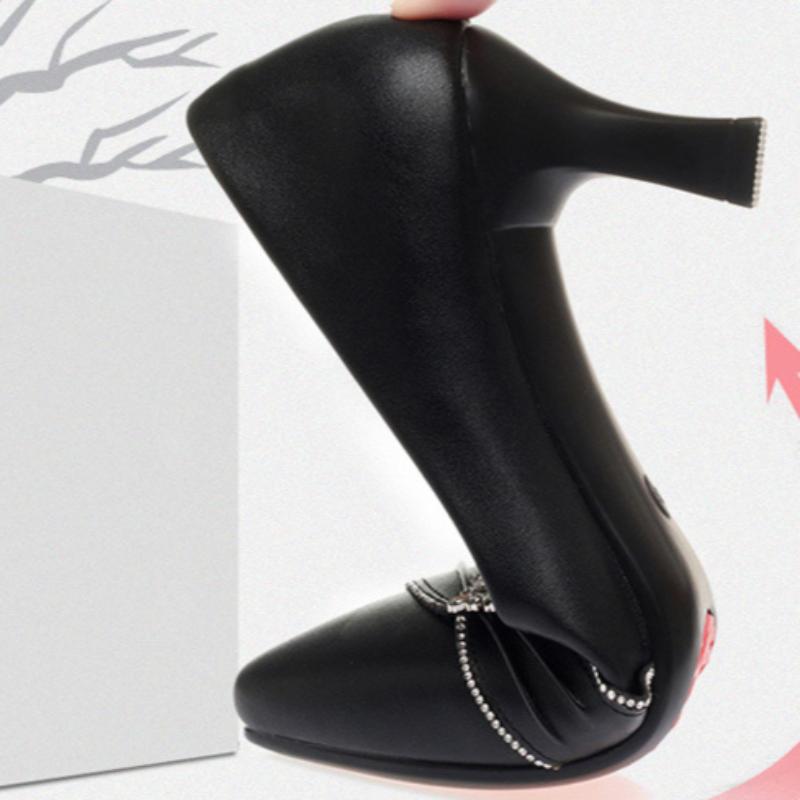 Новые женские туфли из мягкой кожи с острым носком на высоком каблуке для мам среднего возраста на весну и осень с неглубоким носком из кожи