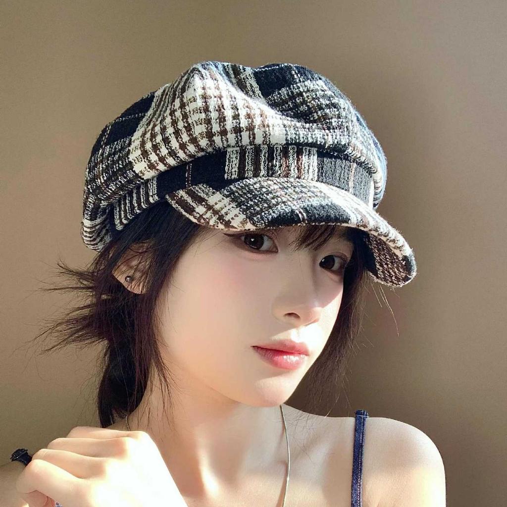Autumn and Winter Retro British Style Hat Women's Plaid Face Showing Little Beret Warm Painter Hat Sweet Versatile Newspaper Hat