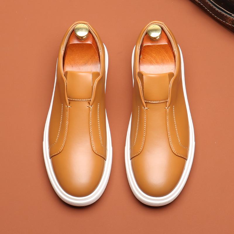 Новые туфли для мужчин Кожаные повседневные туфли Модные плоские туфли для скейтбординга Уличные крутые мокасины без застежек