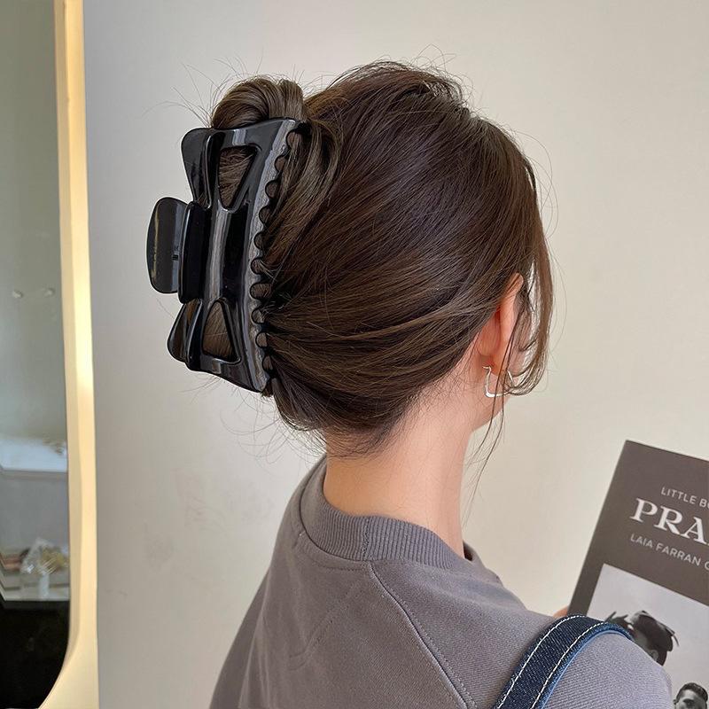 2023 Large Grab Clip with High Hair Volume for Women In South Korea White Hair Grab Thick Hair Clip Back Head Shark Clip Jewelry