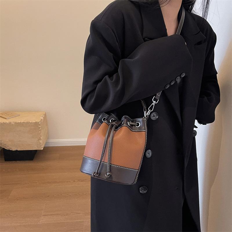 Autumn and Winter New Trendy Fashion Women's Bags Shoulder Messenger Bags Girls Bags Casual Contrasting Color Bucket Bags