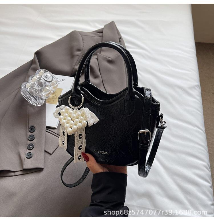 Women's 2025 New Fashion Niche Design Bucket Bag Daily Simple One Shoulder Crossbody Bag