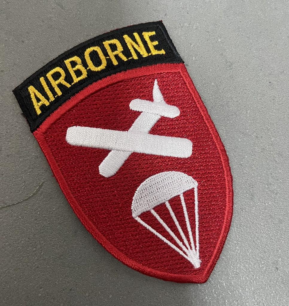Нарукавная повязка ВДВ США Второй мировой войны Вышитый значок союзников Второй мировой войны Нарукавная повязка командования 101-й дивизии Воздушно-десантная дивизия