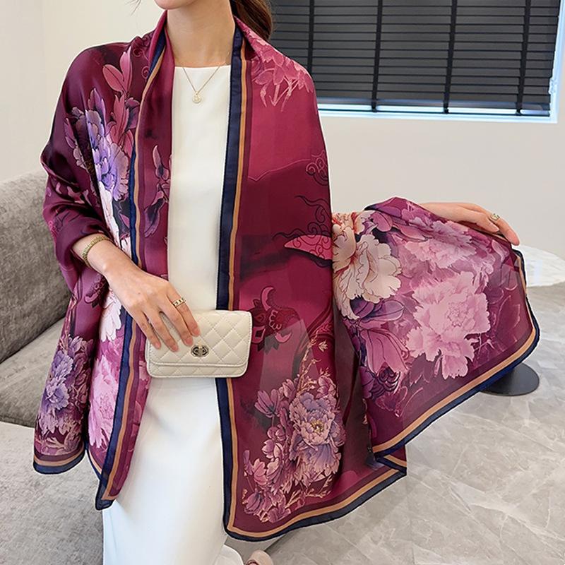 New Simple and Versatile Geometric Fashion Scarf Women's Thin Simulated Silk Shawl Sunscreen Long Large Size Silk